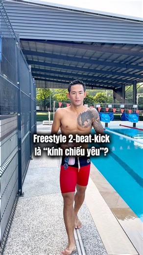 Tại sao dạy bơi video khác bơi ngoài đời thật? #OpenWaterSwimming #Triathlon | Lam Quang Nhat