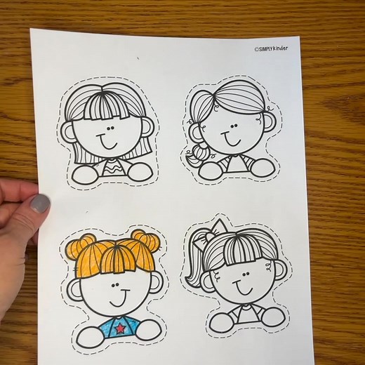 114K views · 505 reactions |   Apple name crafts are perfect for your back-to-school bulletin boards! ➡️ Comment "SEPTEMBER" now! | Simply Kinder | Facebook