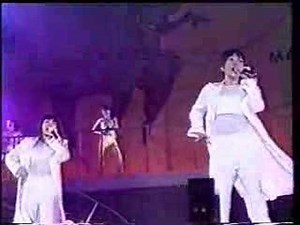 MAX SUPER LIVE "Give me a Shake"