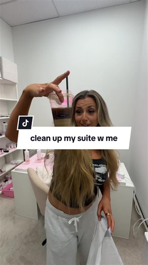 Clean Up My Suite and Desk Setup for Live Orders