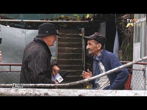 Culisele satului paralel