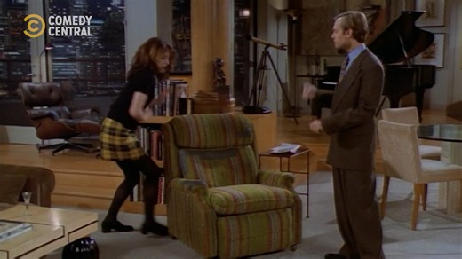 How can a person who moves robotically with two left feet ever be saved from bad dancing? | The King of Queens on Comedy Central, DStv Ch122 | Comedy Central Africa