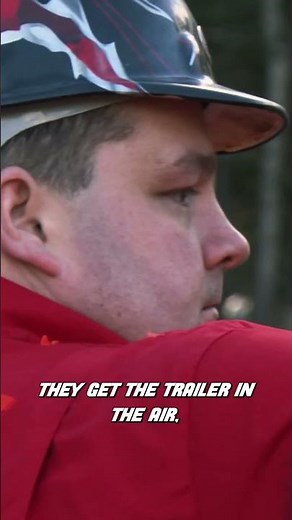 Trailer Swings in Air as Traffic Speeds Past | Highway Thru Hell