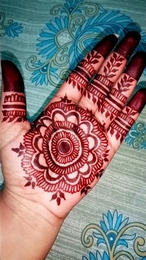Simple Aesthetic Front Hand Mehndi Design 🌿 | Easy Mehndi #shorts #mehndi #eidspecial #henna #art