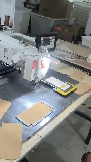 Computerized Pattern Sewing Machine: Non-Stop Covered Stitching Demonstration #IndustrialSewingMachine #SewingMachine #IndustrialEquipment #AutomaticSewingMachine #HighSpeedSewingMachine #Factory #Manufacturer #GanwolfSewingMachine #buttonholeindustrialmachine #buttonhole#london