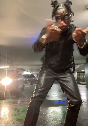 New Music Release: 'CLICK, BOOM' by Robert J. Simon