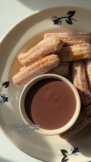 Classic Spanish Chocolate con Churros Recipe