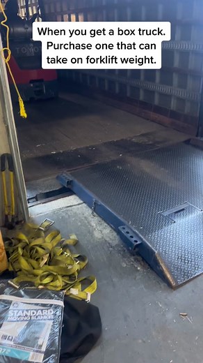 Box Truck with Forklift: Tips for Choosing a Truck That Can Handle Forklift Weight