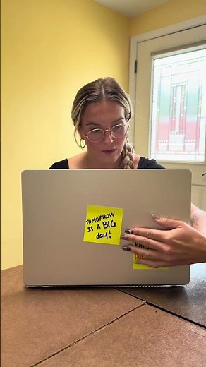 FAFSA is due tomorrow (no seriously go fill it out rn)! 💻👀