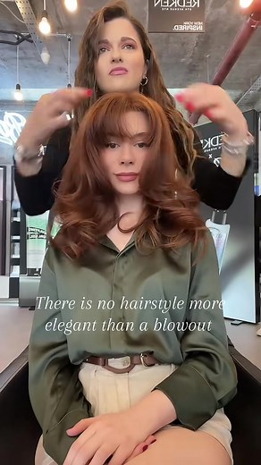 Blow Dry Hair Tutorial for Elegant Old Money Styles