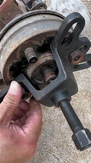 Brake pan remover #Good tools to share #Brake pan extractor