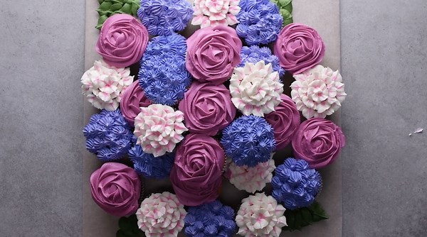 6 Fun and Easy Pull-Apart Cakes