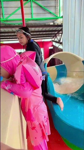 Let's go to Circus Waterplay today, it's the weekend
