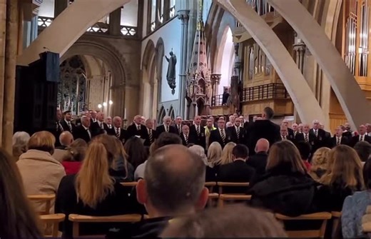 The final verse of ‘Gwahoddiad’ from our concert in aid of Tŷ Hafan. Accompanied on the organ by Jeffrey Howard and conducted by MD, Stewart Roberts. | Treorchy Male Choir