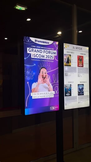 [ÉVÉNEMENT] Les 19, 20 et 21 novembre a eu lieu le Grand Forum de la Communication à l’ISCOM ! Trois jours riches en rencontres à l’occasion des 40 ans de l’ISCOM Durant cet événement, les étudiants ont eu l’occasion d’assister à différentes conférences animées par des professionnels de la communication. À Lyon, le @pathe.lyon Bellecour a accueilli près de 300 Iscomiens pour une journée rythmée par 4 conférences : 🌍 « Penser les stratégies de marque dans un monde en mouvement » avec Isabelle JA