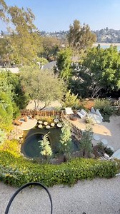 7.5K views · 96 reactions | HOUSE TOUR 14: para mí, la más bonita que he visto hasta la fecha. Aunque al mismo tiempo reconozco que me he enamorado de todas  Si disfrutáis de este contenido os pido que le deis un ❤️ y que lo compartáis al menos a una persona. Gracias por hacer de esta sección algo tan ilusionante! 懶 #housetour #homesforsale #losangeles #silverlake Thanks @takesunset | Balamoda | Facebook