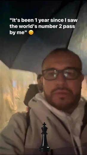 El número 2 del mundo en ajedrez es Hikaru Nakamura, un gran maestro estadounidense con un rating FIDE de 2810. Nakamura es conocido por su habilidad en blitz y rapid chess, y ha sido uno de los jugadores más dominantes en el mundo durante más de una década ¹ ² ³. Nakamura ha ganado numerosos torneos y ha sido campeón de Estados Unidos en cinco ocasiones. También es conocido por su presencia en plataformas de ajedrez en línea, donde comparte su conocimiento y habilidades con una audiencia global