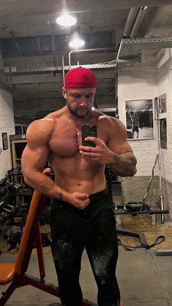 Shredded Aesthetics: 13 Weeks Out Transformation