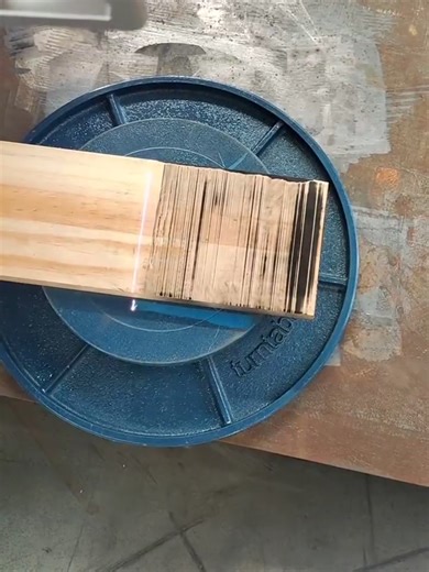 🌲⚡ Remove paint from wood effortlessly with our Pulsed Laser Cleaning Machine! Fast, precise, and chemical-free – perfect for woodworking and surface restoration. ✨🛠️ Buy the machine here: 🌐 Website: www.bogonglaser.com 📱 WhatsApp: 86 183 5312 6723 ✉️ Email: sales031@bogongcnc.com #LaserCleaning #PulsedLaser #WoodCleaning #PaintRemoval #SurfaceRestoration #PrecisionCleaning #EcoFriendlyCleaning #BogongLaser