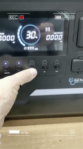 Genergy GZE-2024 battery generator, presented by Suministros Industriales Herrera