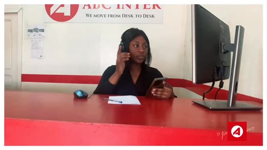 Ce que personne ne vous dit sur la livraison en ville! Beaucoup pensent que la livraison en ville se résume à une moto et une adresse. La réalité est bien différente. En ville, une livraison, c’est : – des embouteillages imprévisibles – des adresses incomplètes – des clients injoignables – des délais qui changent en cours de route Ce que personne ne dit, c’est que la livraison est un métier à part entière. Elle demande de l’anticipation. De la communication. De la discipline. À Douala, improvise