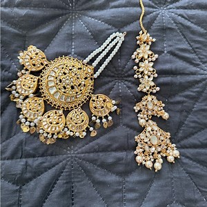 Indian Pakistani  Gold and Pearl bridal headpiece Jewelry Set