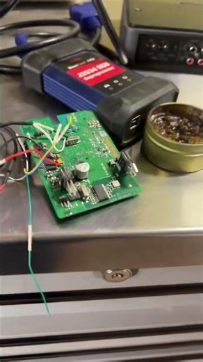 Mercedes Key Programming Attempt#mercedes #keyprogramming #automotivetechnology