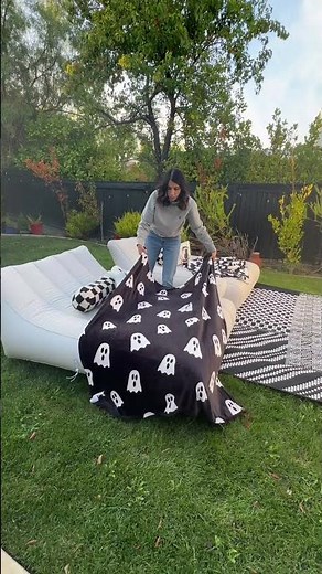 How to Make the Coolest Halloween Movie Night!