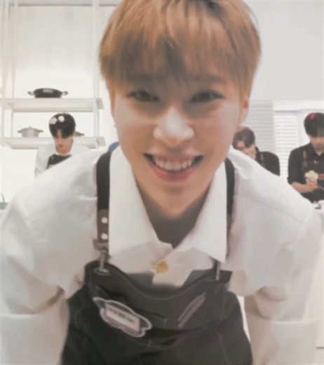 An Emotional K-Pop Edit Dedicated to Arno