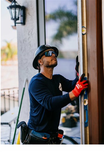 Understanding the Difference Between Plumb and Level