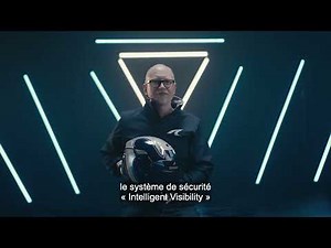 The world’s first helmet with integrated brake lights !