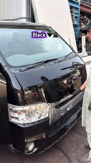 Black beauty 🥷🖤 #hiace #lovers #japan #uae #unfreezemyaccount