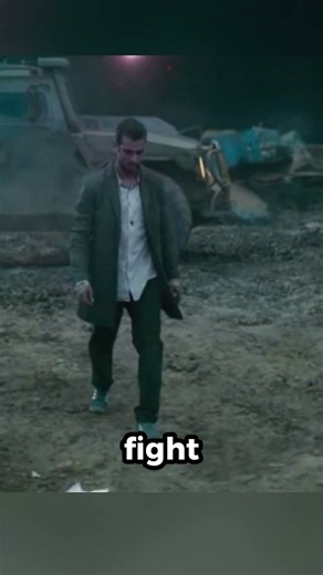 Wild Car Chase Turns Into Alien Showdown