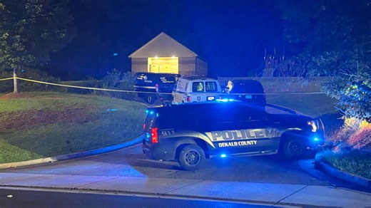 2 shot, 1 injured at Chapel Hill Park in DeKalb County