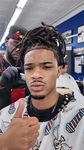 ace. on Instagram: "3 Reasons To Get A Retwist With No Style! 1️⃣ Zero scalp stress. No over-twisting. No yanking. No tight parts screaming for help. If your scalp is sensitive, thinning, or you’re just done sacrificing comfort for aesthetics — this alone is reason enough. Healthy locs > tight locs every time. 2️⃣ A REAL length check. No-Style retwists show your locs in their natural state. Not stretched. Not manipulated. Not giving you a false sense of growth. What you see is what you actually 