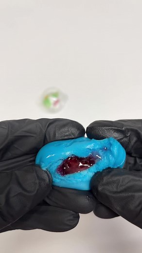 Let’s take a look at some filled sweets😍 #jelly #sweet #sweets #candy #peach #interesting #RealTalkWithCharmee