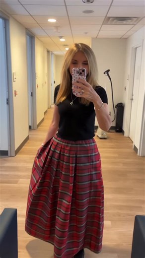 Jennifer Coffey | A fabulously festive hour at QVC2 today! And I loved that I got to bring out a favorite Joan Rivers holiday skirt for the occasion.... | Instagram