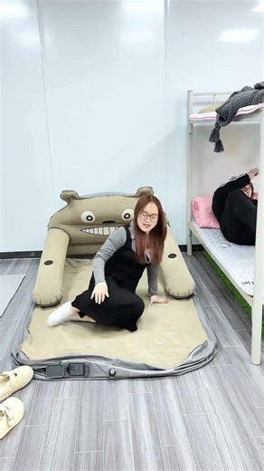 Smart Voice-Controlled Fabric Bed.