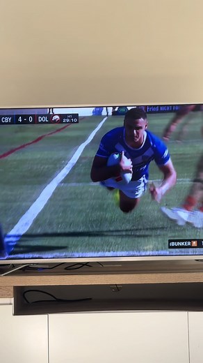 Bulldogs Trainer Fails at Hydration: Vomit Comedy Moment