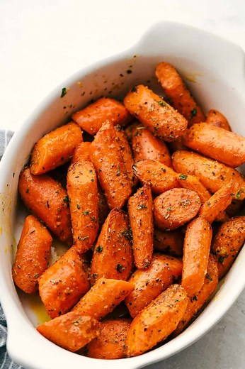 Parmesan Garlic Air Fryer Carrots