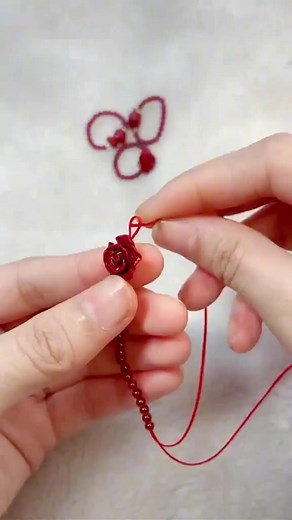 Trending DIY #diy #handmade #jewelry #bracelet #earrings #macrame #beadedjewelry #necklace #knot #tutorial #knitting #rope #accessories (103) | Buildboxentertainment