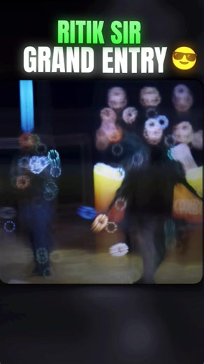 Ritik Sir Grand Entry 🔥😎#alakhsir #physicswallah #class10 #pw_motivation #shorts #viral