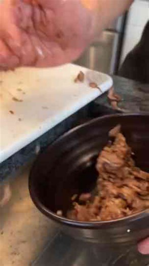 Chef Steve Chu turns $5 into a DELICIOUS meal🤤 (part 1)