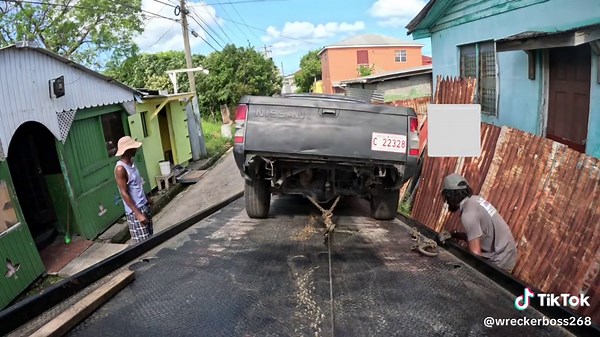 At JD, we make working in small spaces look easy 🫰🏽 • #jdwrecker #number1 #flatbed #wrecker #towtruck #wreckerboss #antigua #city #stjohns #fyp #explore #reels #gopro #goprovids #viral