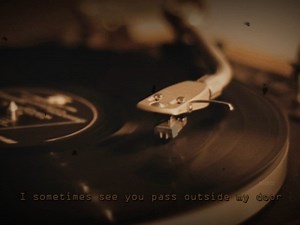 Hello - Lionel Richie | R E T R O F I L E