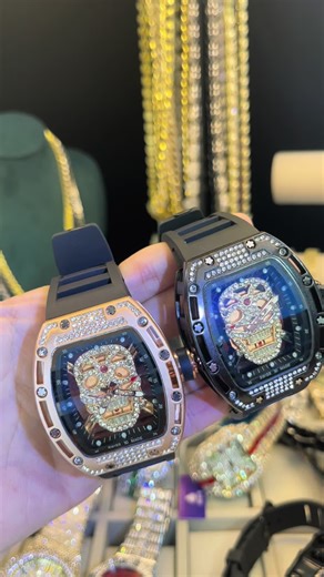 New face in rubber band😍😍😍#watch #rubberband #skull #trendy #blingbling