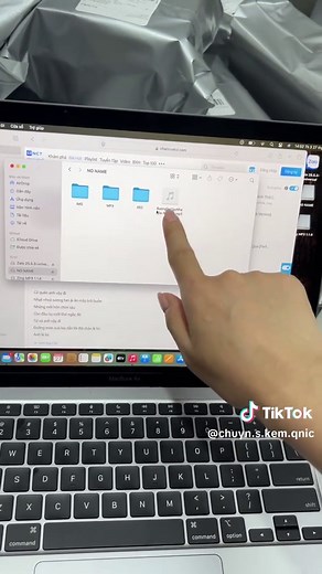 Cách tải nhạc về thẻ nhớ, nghe nhạc trên máy ảnh 📸