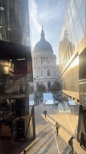 📍Madison Rooftop, overlooking St. Paul's Cathedral | London #london #londonlife