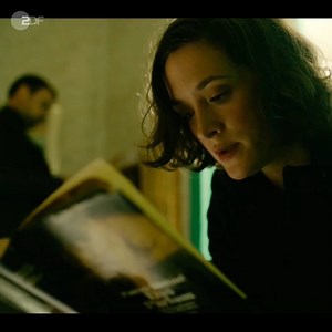 6.4K views · 67 reactions | Worum geht es für Euch in dem Buch "Das Parfum"? In unserer Serie "Parfum" interpretieren 6 Freunde das Buch auf ihre ganz eigene Weise – mit tödlichem Ausgang. Alle Folgen "Parfum" jetzt in der ZDFmediathek schauen oder um 21:45 Uhr im TV: https://www.zdf.de/serien/parfum#xtor=CS5-53 | ZDF | Facebook