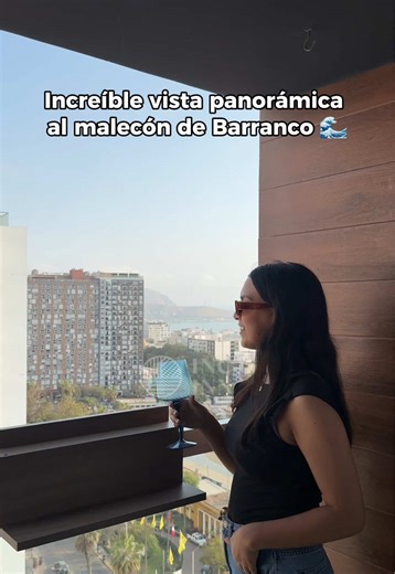 Increíble vista panorámica en el malecón de Barranco